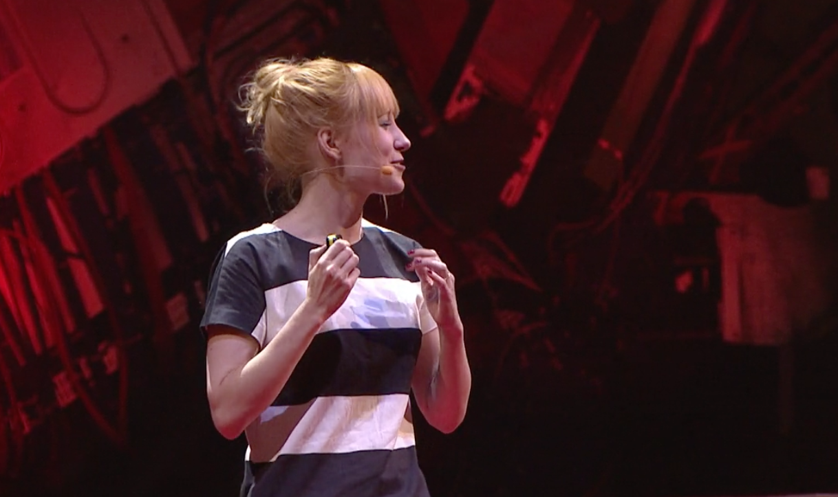 Что говорят на TED о digital-детстве: 5 ярких выступлений